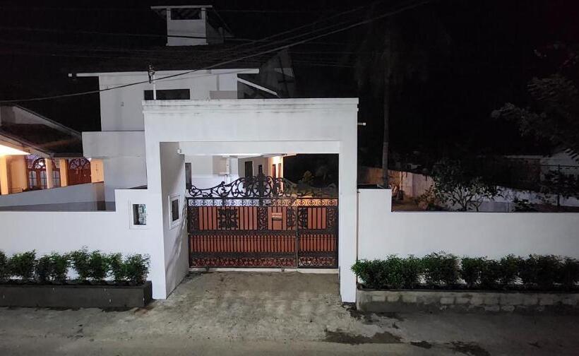 פנסיון Nk Resort