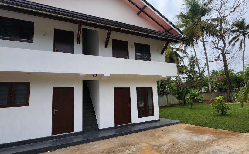 פנסיון Nk Resort