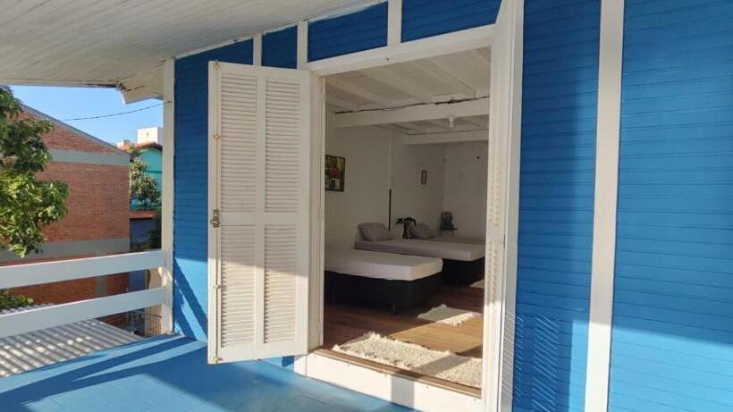 هاستل Tambo Bombinhas