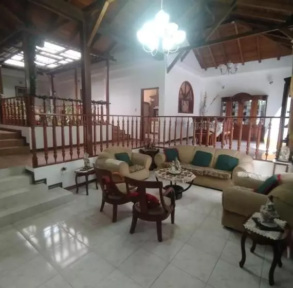 تختخواب و صبحانه Posada De Zory