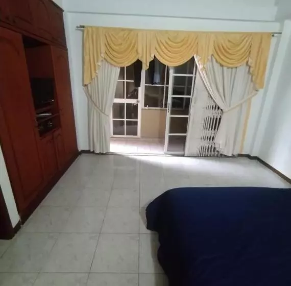 تختخواب و صبحانه Posada De Zory