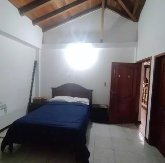 تختخواب و صبحانه Posada De Zory