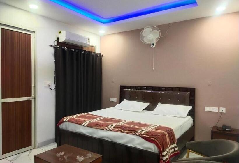 בית מלון כפרי Almond