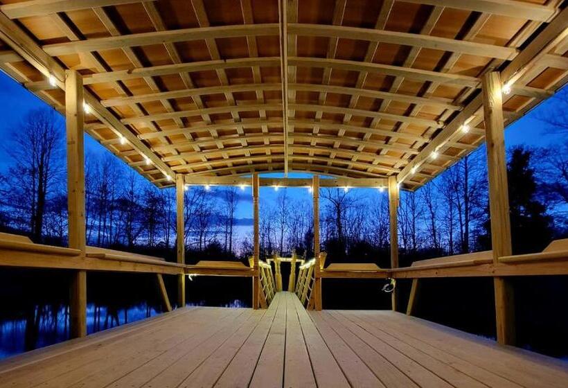 ホテル Crows Nest