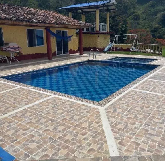 ホテル Finca El Diamante