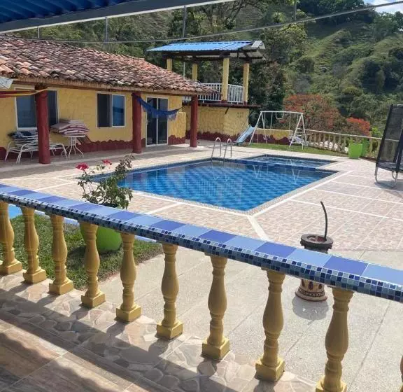 ホテル Finca El Diamante