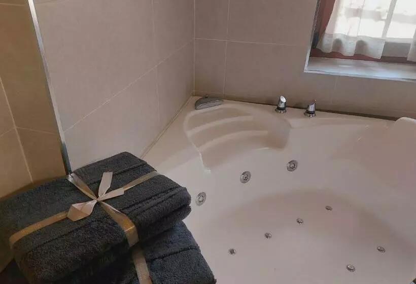 Hotelli Picos de Europa Suites and Rooms