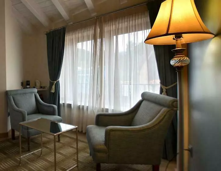 Hotelli Picos de Europa Suites and Rooms