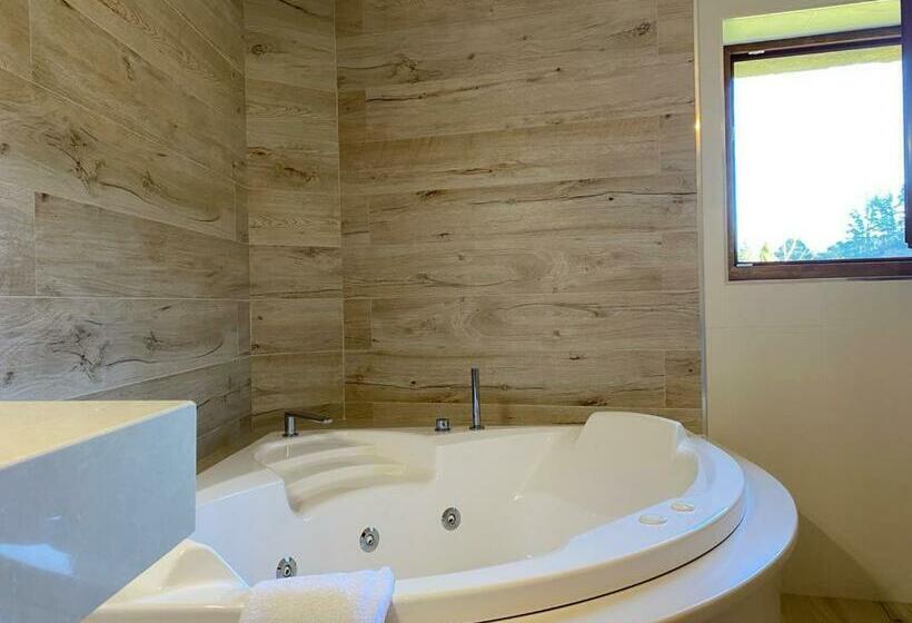 酒店 Picos de Europa Suites and Rooms