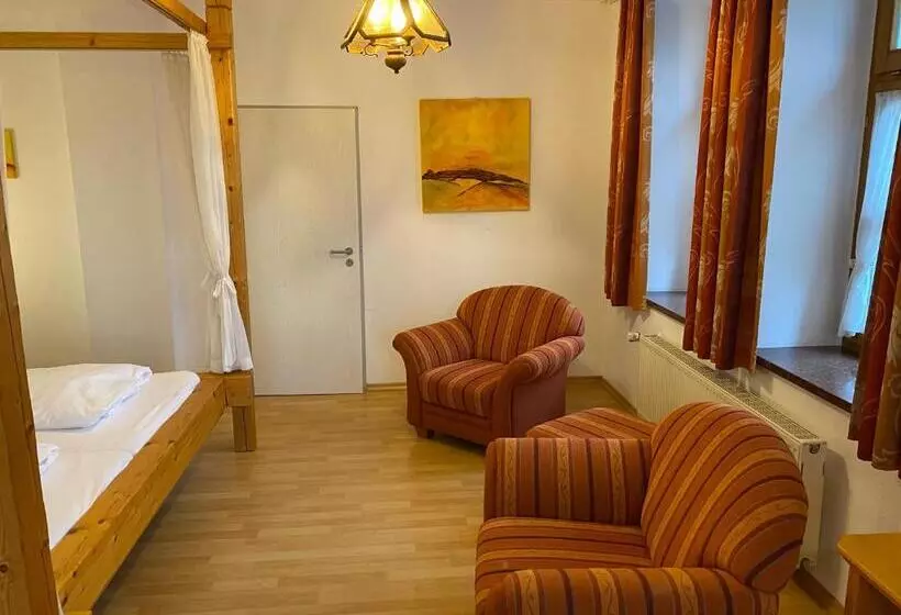 Hotelli Schlossschänke Friedenfels