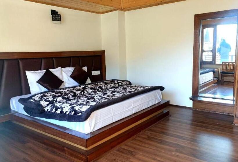 Hotel Solang Snow Heaven