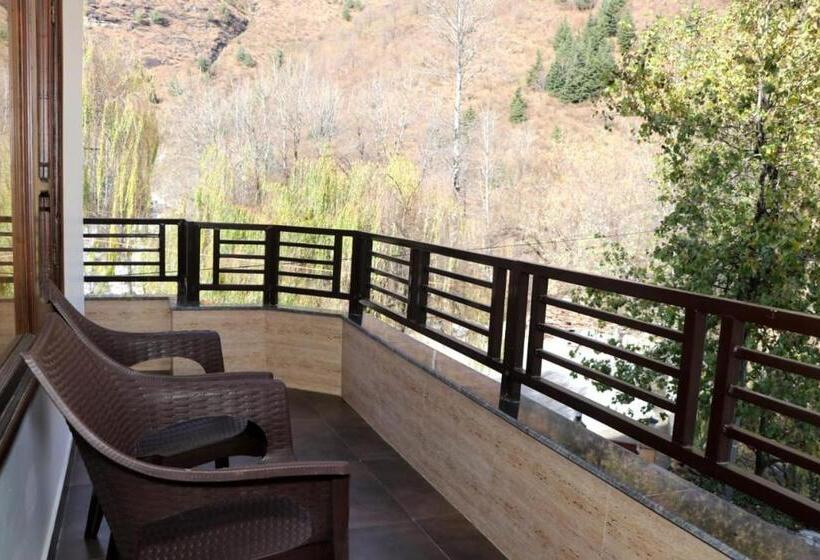 Hotel Solang Snow Heaven