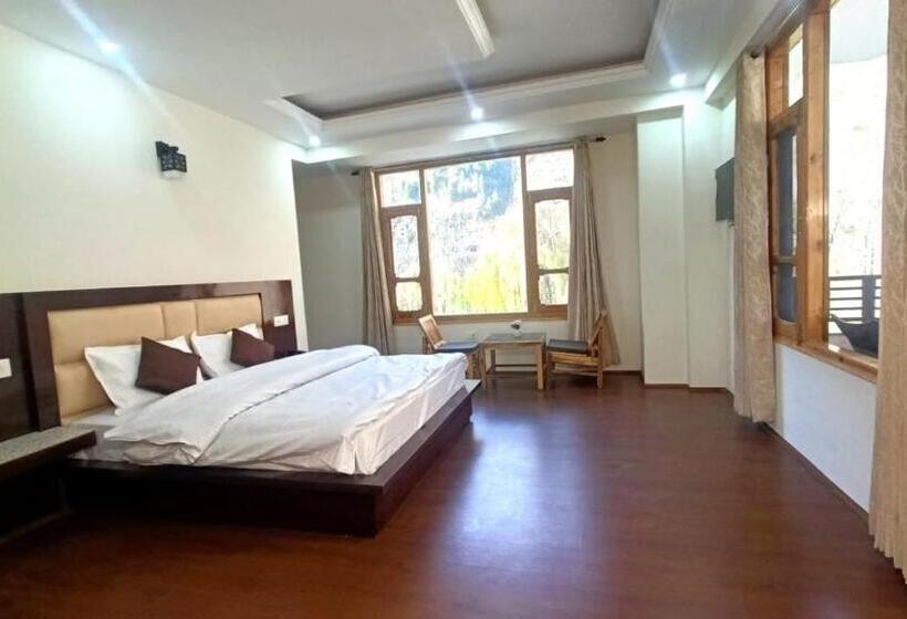 Hotel Solang Snow Heaven