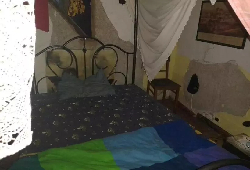 Hotelli Zum Stillen Himmelbett