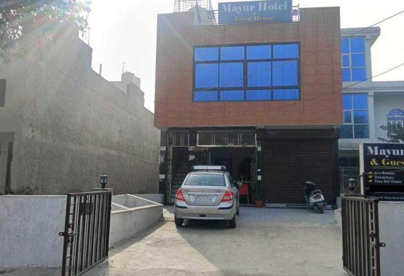 Oyo Mayur Hotel & Guest House