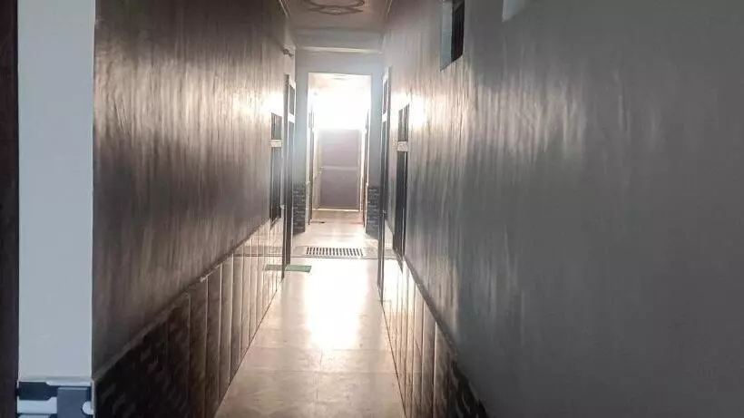 Oyo Mayur Hotel & Guest House