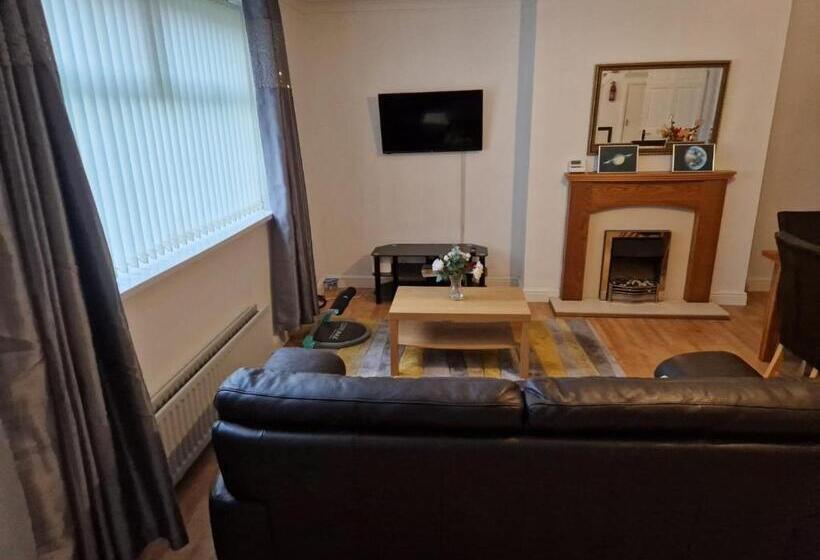 Пансион Cozy Room A @ Shiremoor