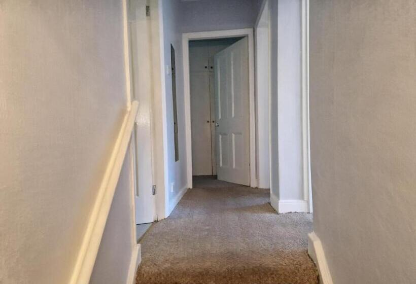 Пансион Cozy Room A @ Shiremoor