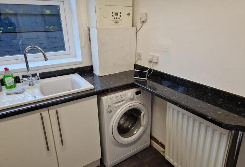 Пансион Cozy Room A @ Shiremoor