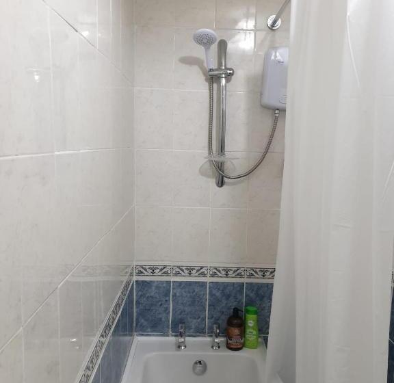 Пансион Cozy Room A @ Shiremoor