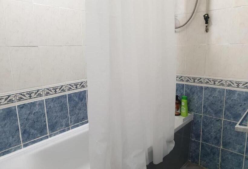 Пансион Cozy Room A @ Shiremoor