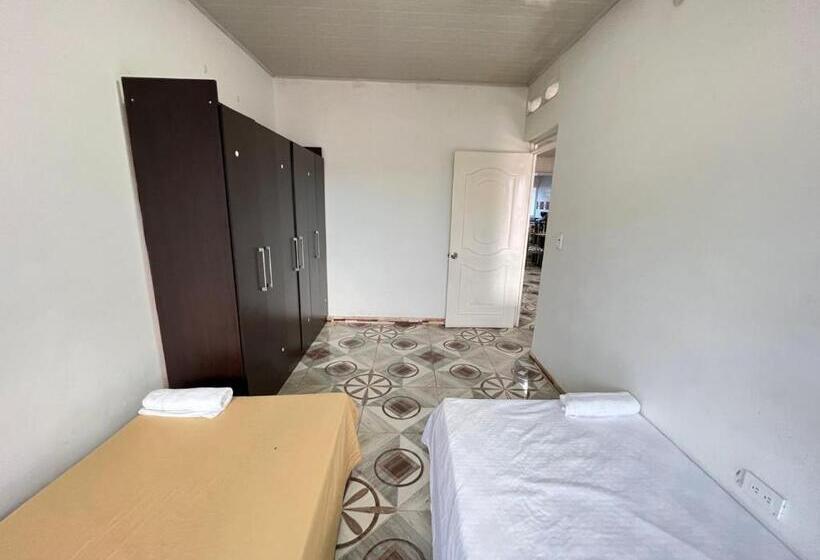 پانسیون House The Sara