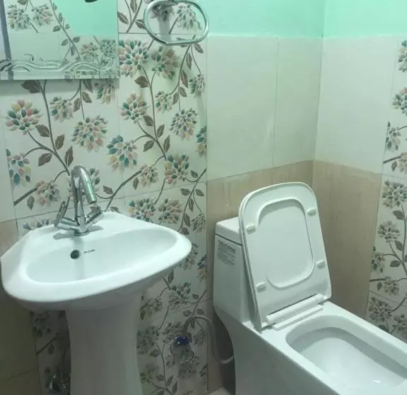 پانسیون Little Heaven Restaurant & Guesthouse