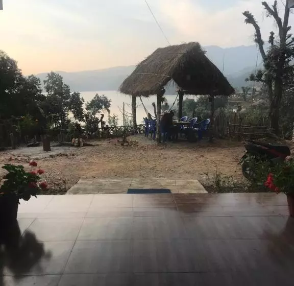 پانسیون Little Heaven Restaurant & Guesthouse