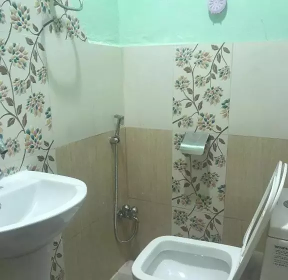 پانسیون Little Heaven Restaurant & Guesthouse