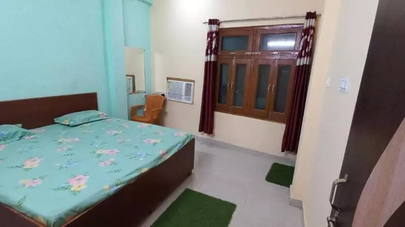Pension Manohar Bhawan