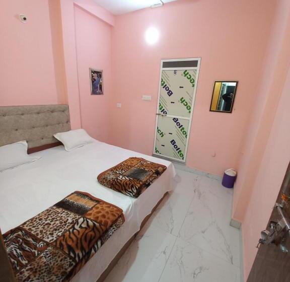 ペンション Swastik Home