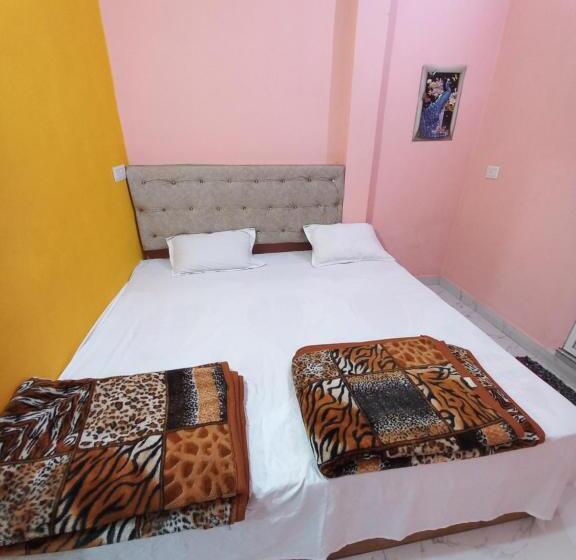 ペンション Swastik Home