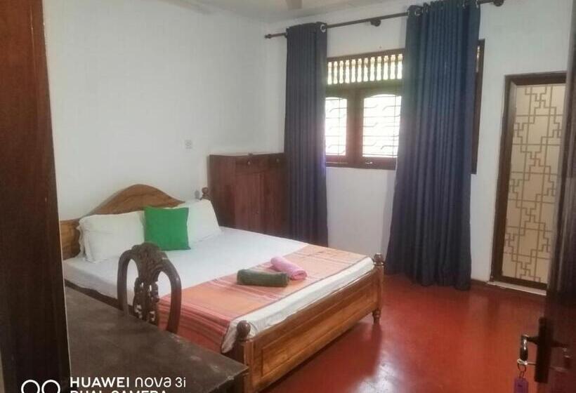 Pensione Villa7 Weligama