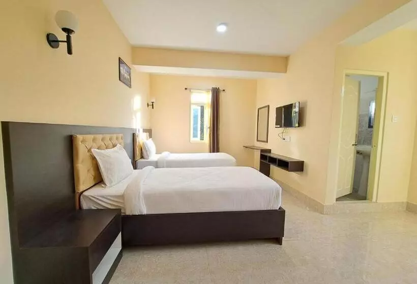 Snow White Retreat Hotel& Restaurant