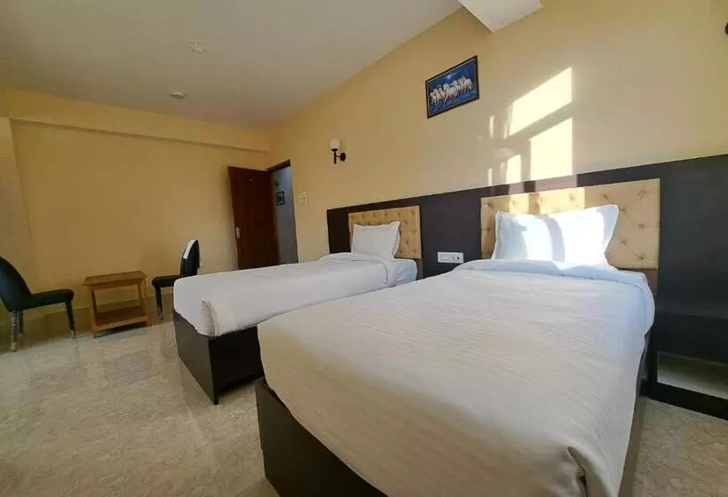 Snow White Retreat Hotel& Restaurant