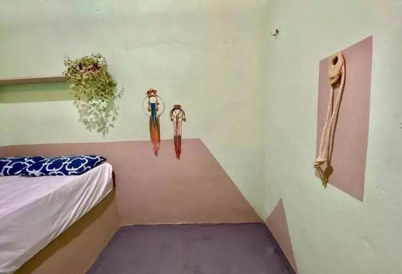 Yalla Beach Hostel