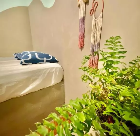 Yalla Beach Hostel