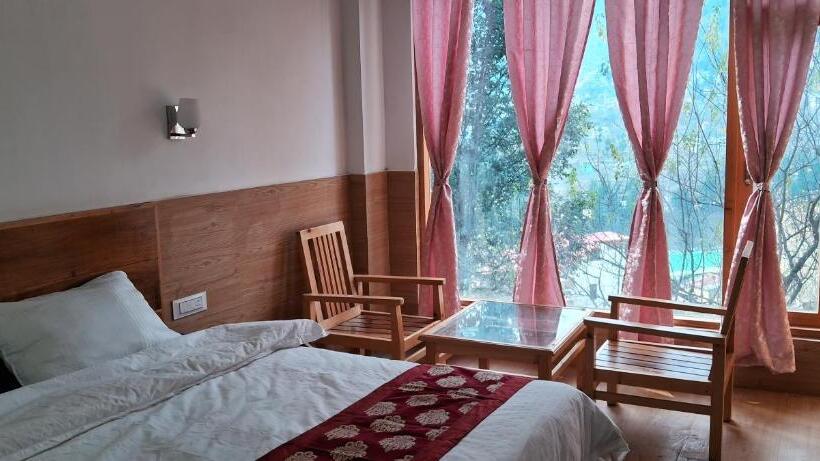 تختخواب و صبحانه Joginihills Premium Rooms Manali
