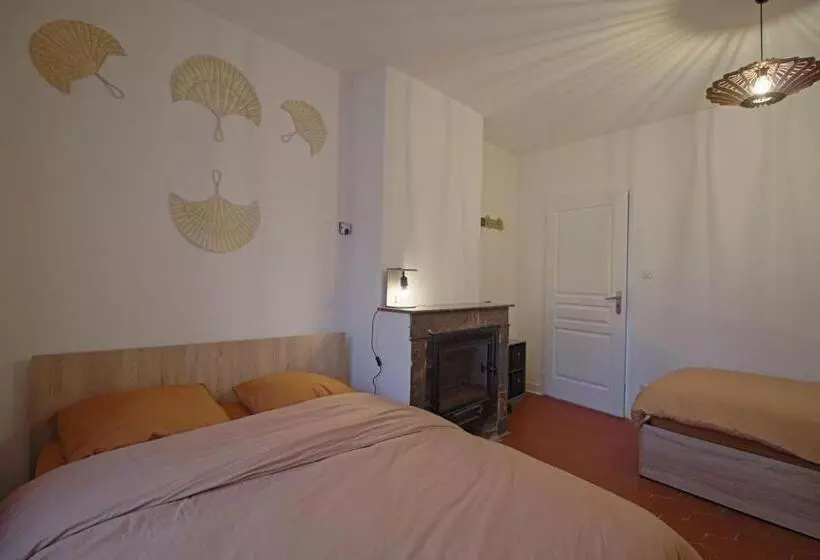 Aamiaismajoitus (B&B) La Petite Folie