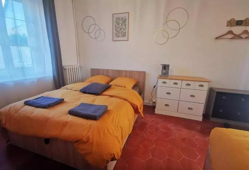 Aamiaismajoitus (B&B) La Petite Folie