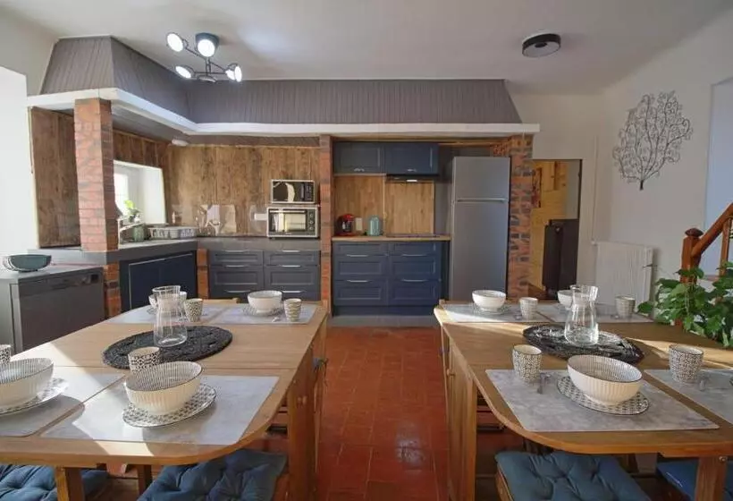 Aamiaismajoitus (B&B) La Petite Folie