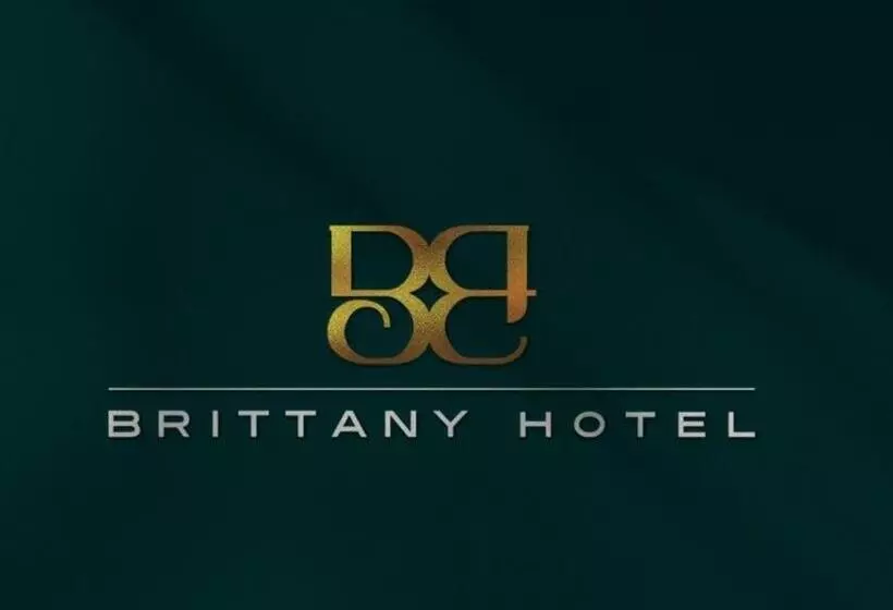 Brittany Hotel Villar City