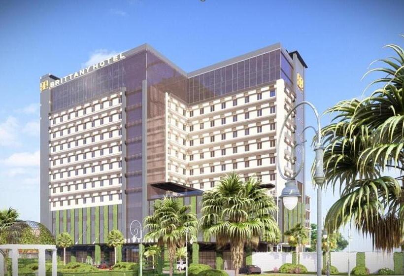 Brittany Hotel Villar City