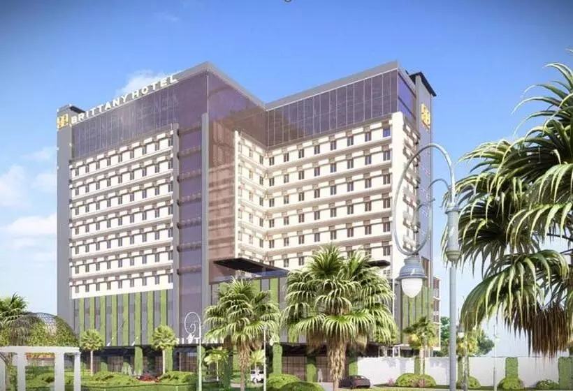 Brittany Hotel Villar City