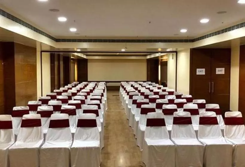 Fabhotel Prime Centurion