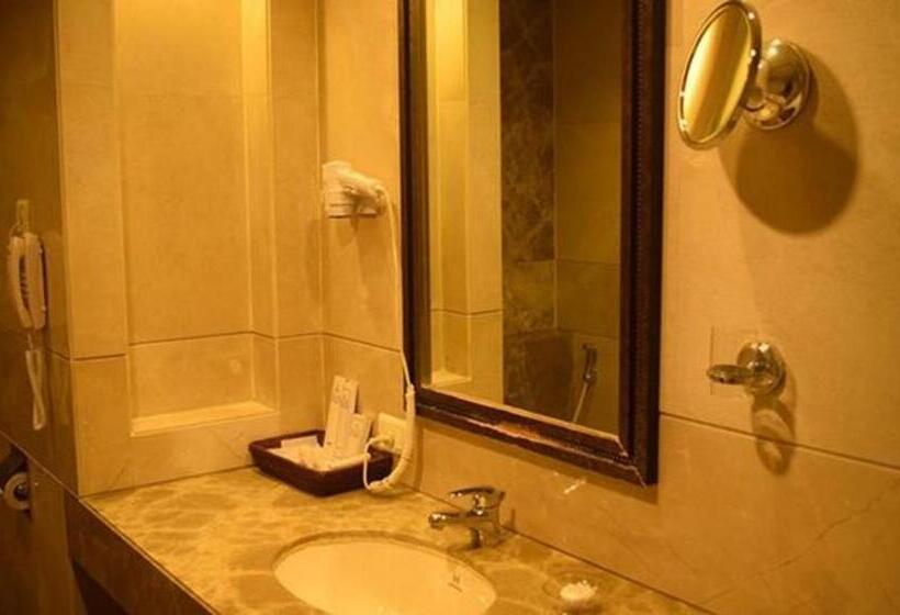 Fabhotel Prime Centurion