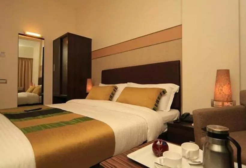 Fabhotel Prime Centurion