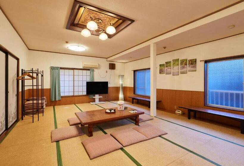 בית מלון כפרי Hayamasou