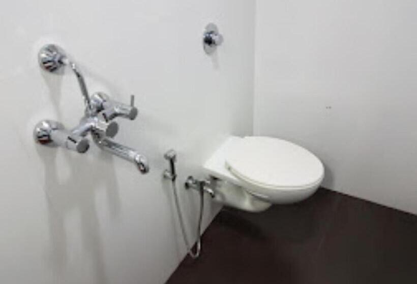 בית מלון כפרי Indiana Inn , Navi Mumbai