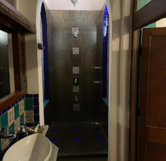 酒店 Madhav Bagh Royal Heritage Stay , Vadodara